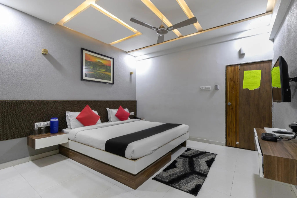 Collection O 79275 Hotel Neelkanth Bliss
