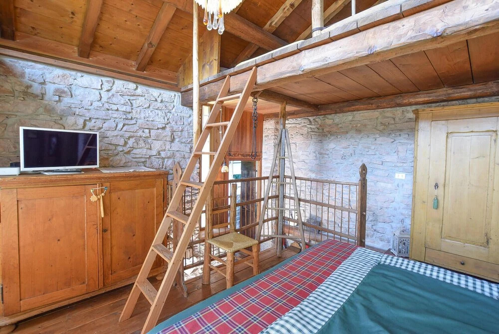 Amazing Home In Lamon With Wifi