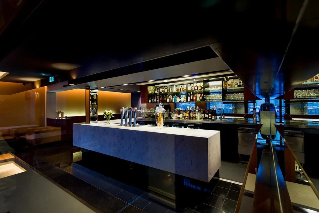 Customs House Hotel