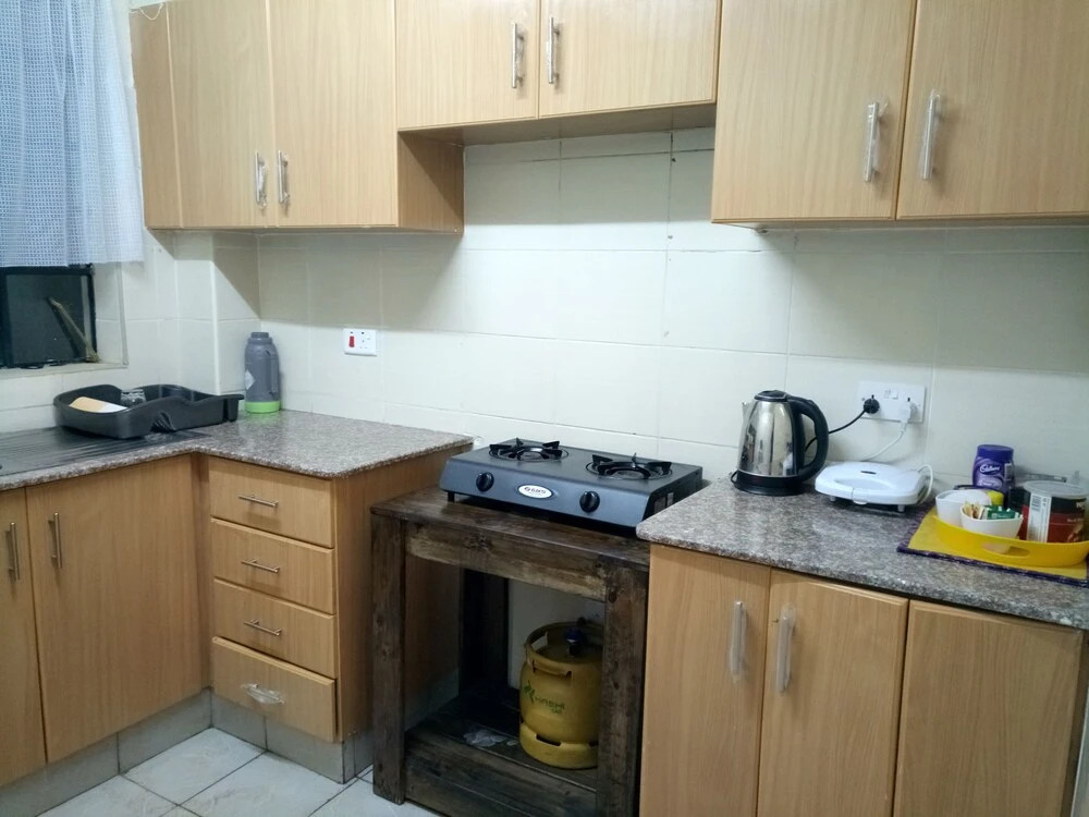 Hirwado Homes & Cozy Rooms JKIA -3 Bedrooms With 5beds, 2Baths - 500metres From Each Other