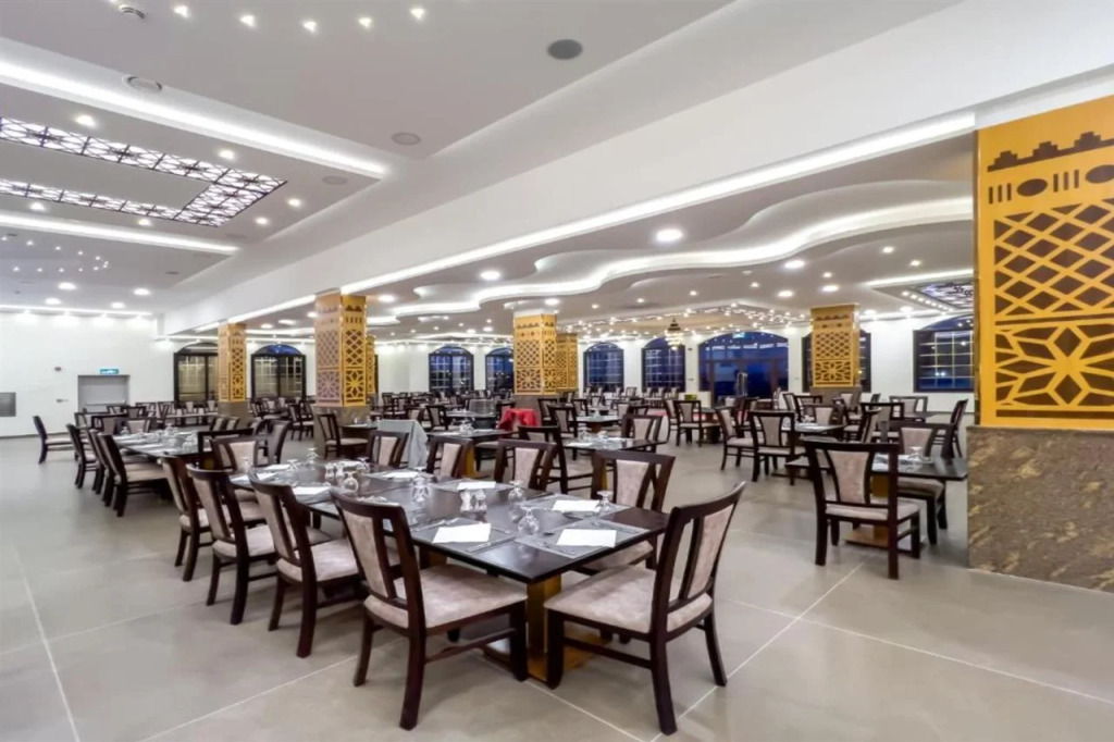 Petra Canyon Hotel