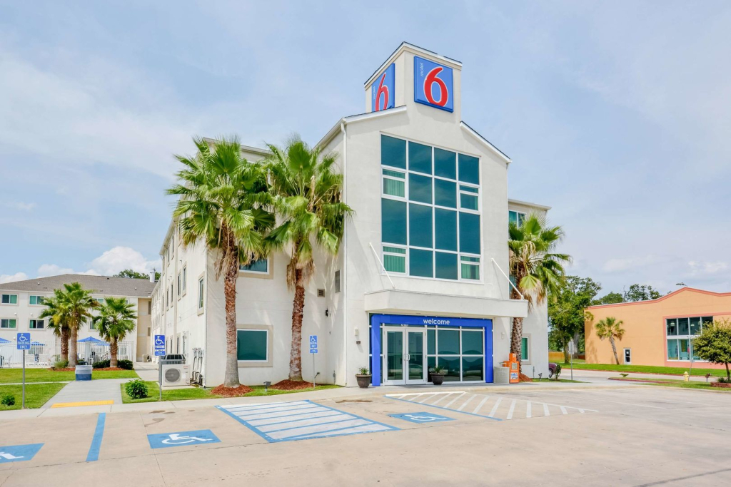Motel 6-Biloxi, MS - Beach