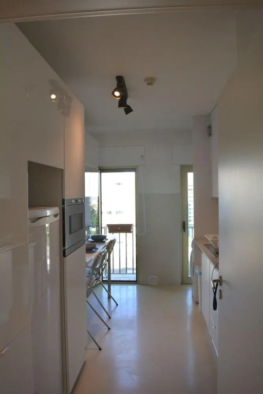 Modern & Bright by Homing