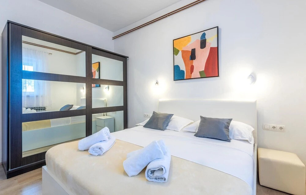 Nice Home in Kastel Stari With Wifi and 1 Bedrooms