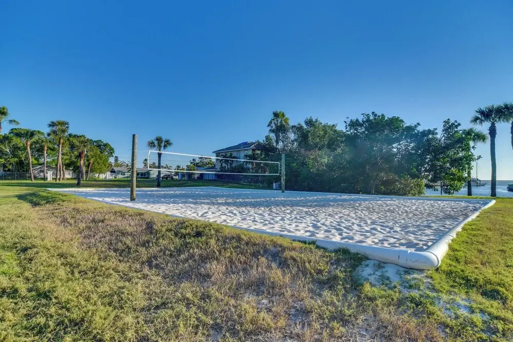 Bayfront St Petersburg Retreat 4 Mi to Downtown!