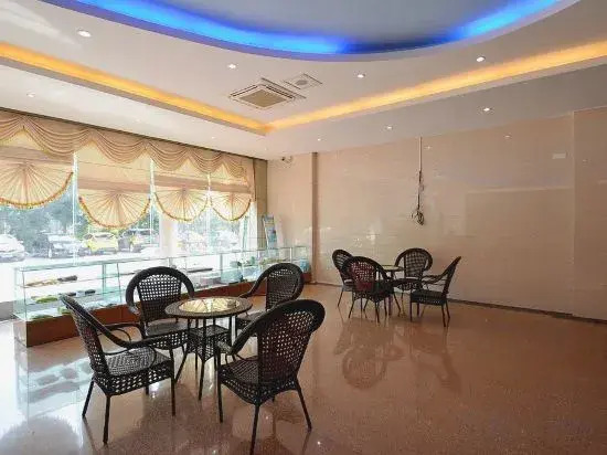 Chunhui Business Hotel
