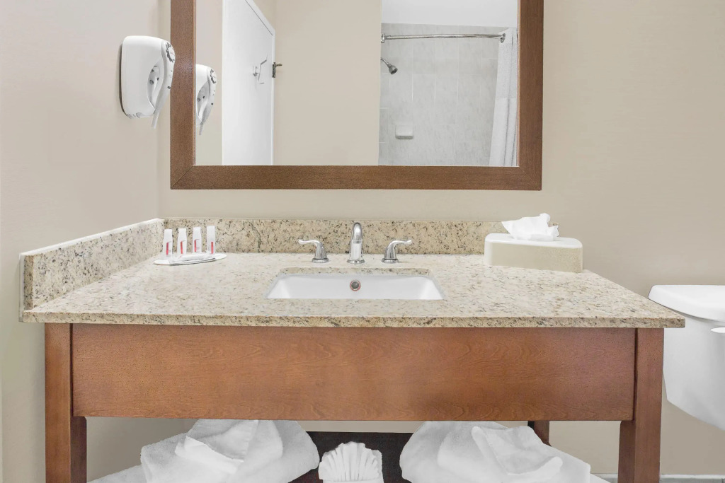 Ramada by Wyndham Denver International Airport