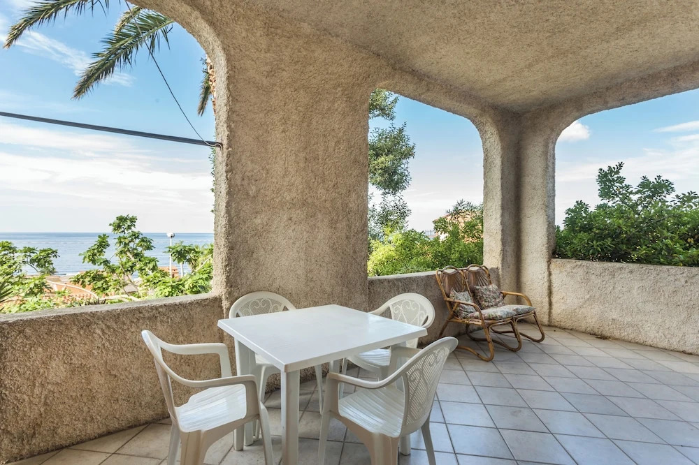 Sea View Apartment - Appartamento Vista Mare