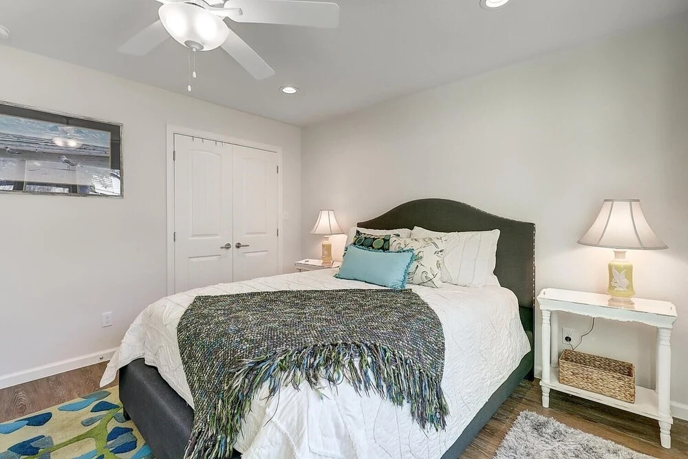 Chamingo 2 Bedroom Condo by Redawning