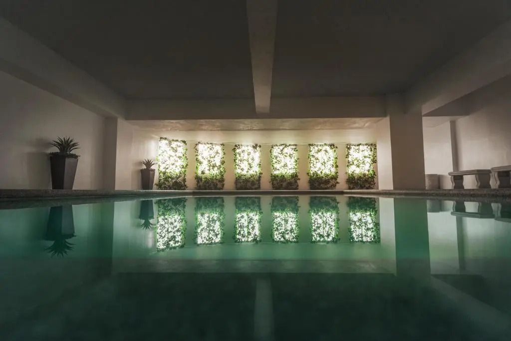 1015 West Insula Suites by AYS