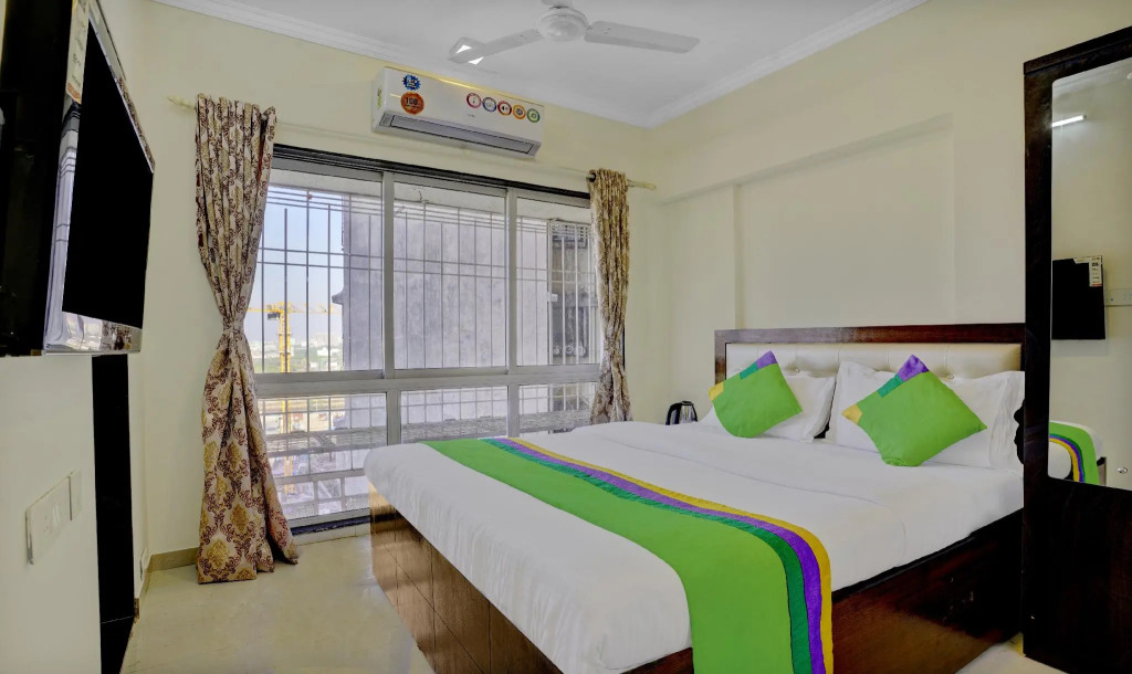Treebo Trend Staywood Service Apartment