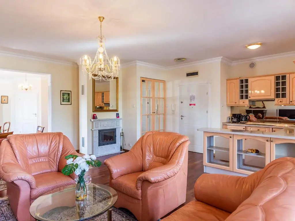 VacationClub - Trzy Korony Piastów Apartament 37