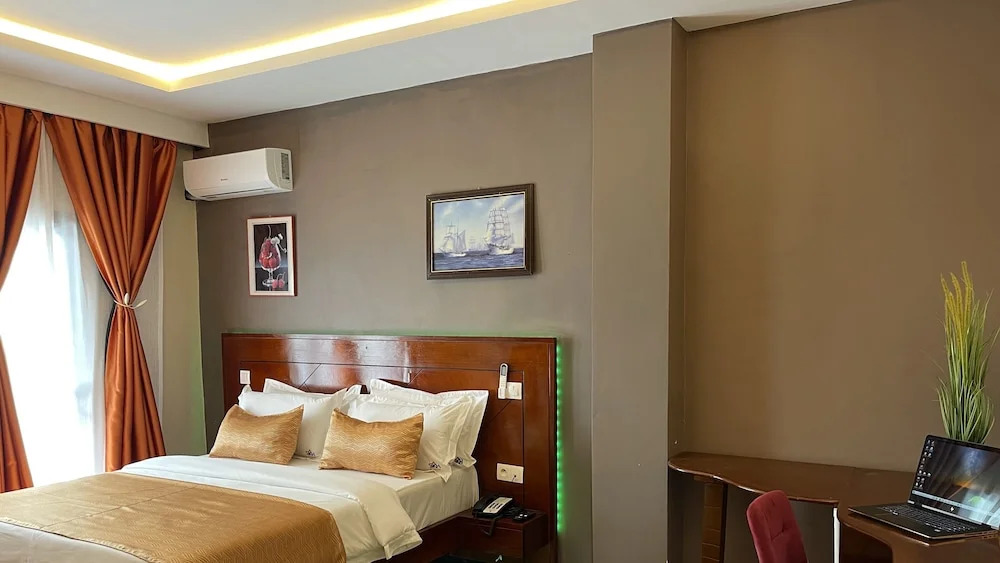 SKY KENAKO HOTEL
