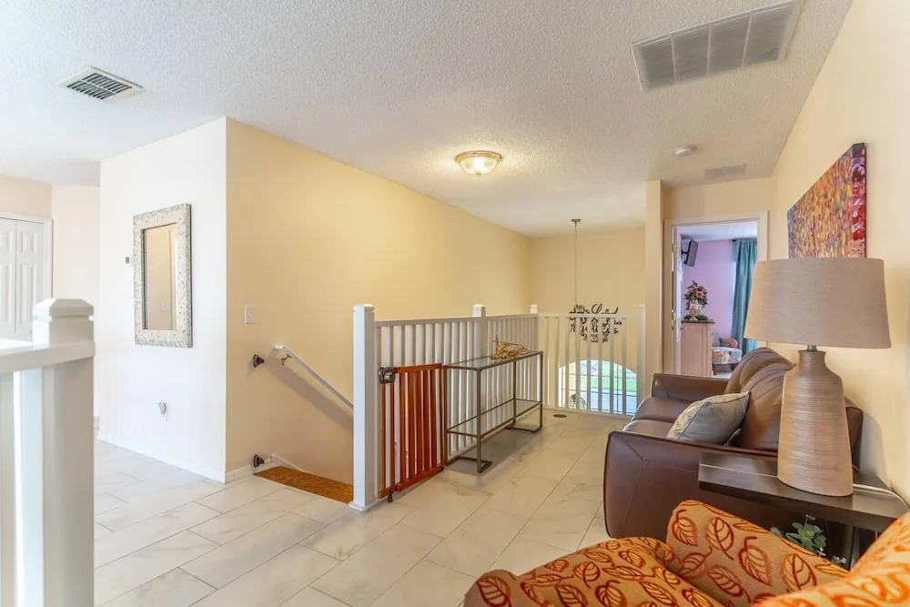 2712 Emerald Island