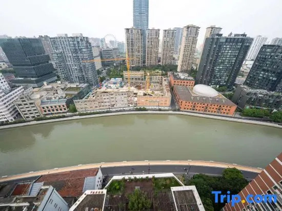 Yuexian Boutique Apartment (Shanghai Nanjing East Road)
