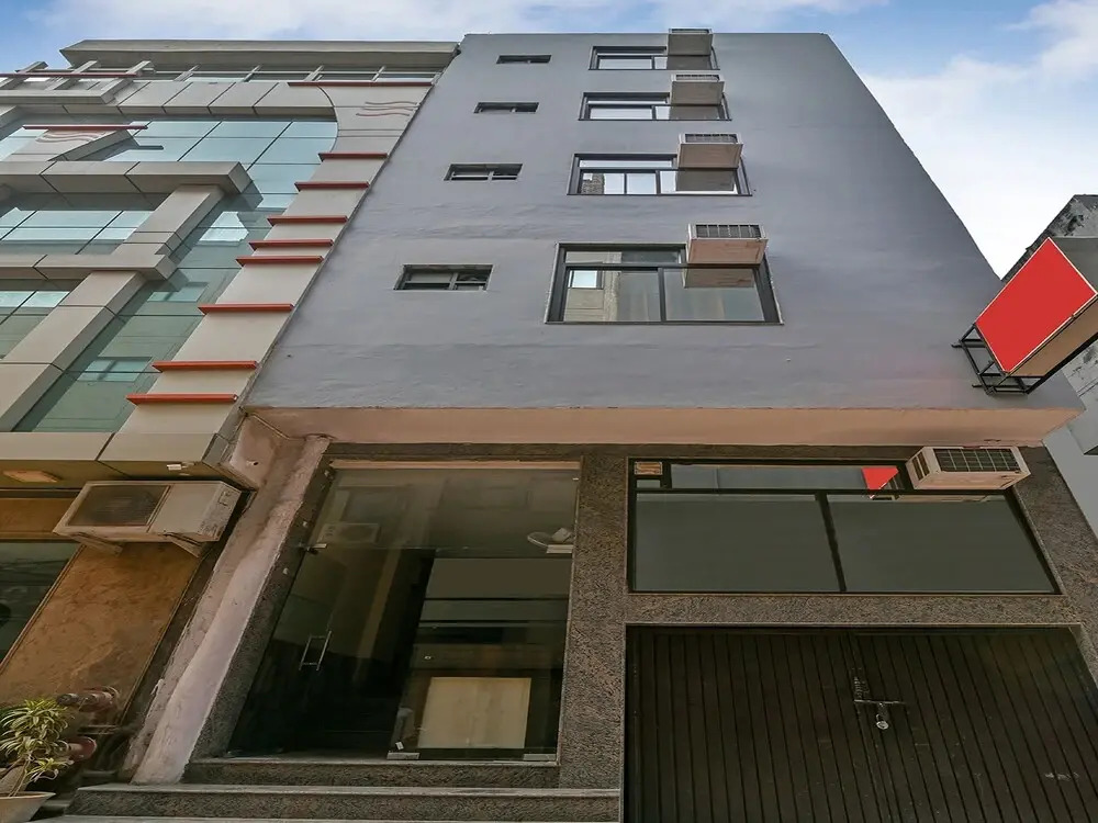 Oyo 23424 Hotel Clink