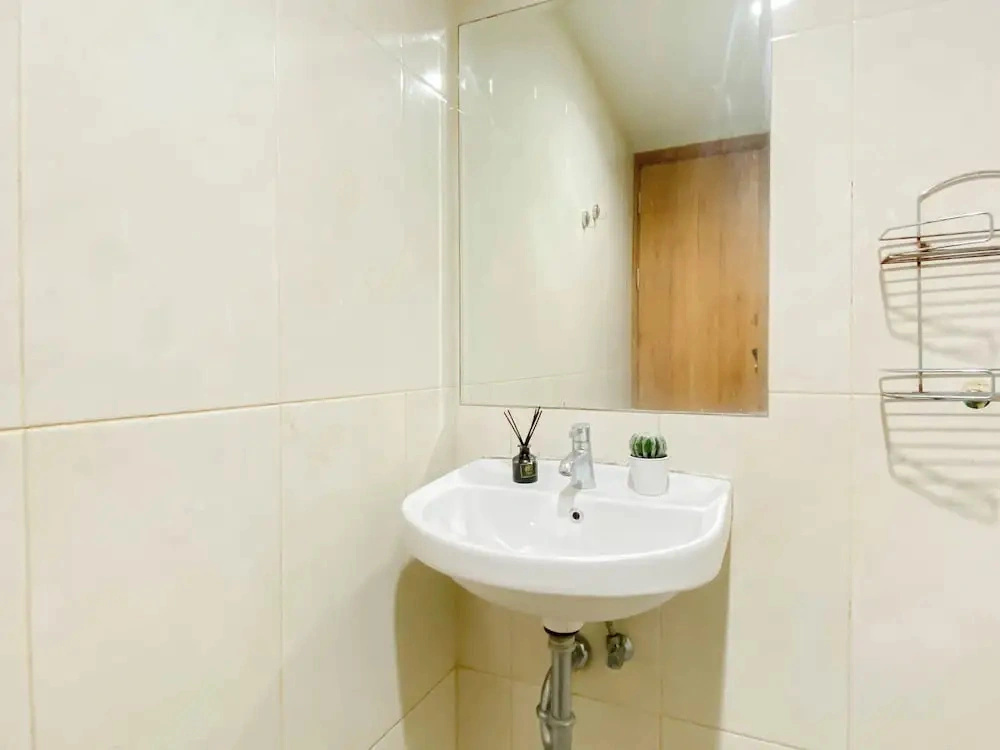 Enjoy Living Studio Apartment At Lrt City Jatibening