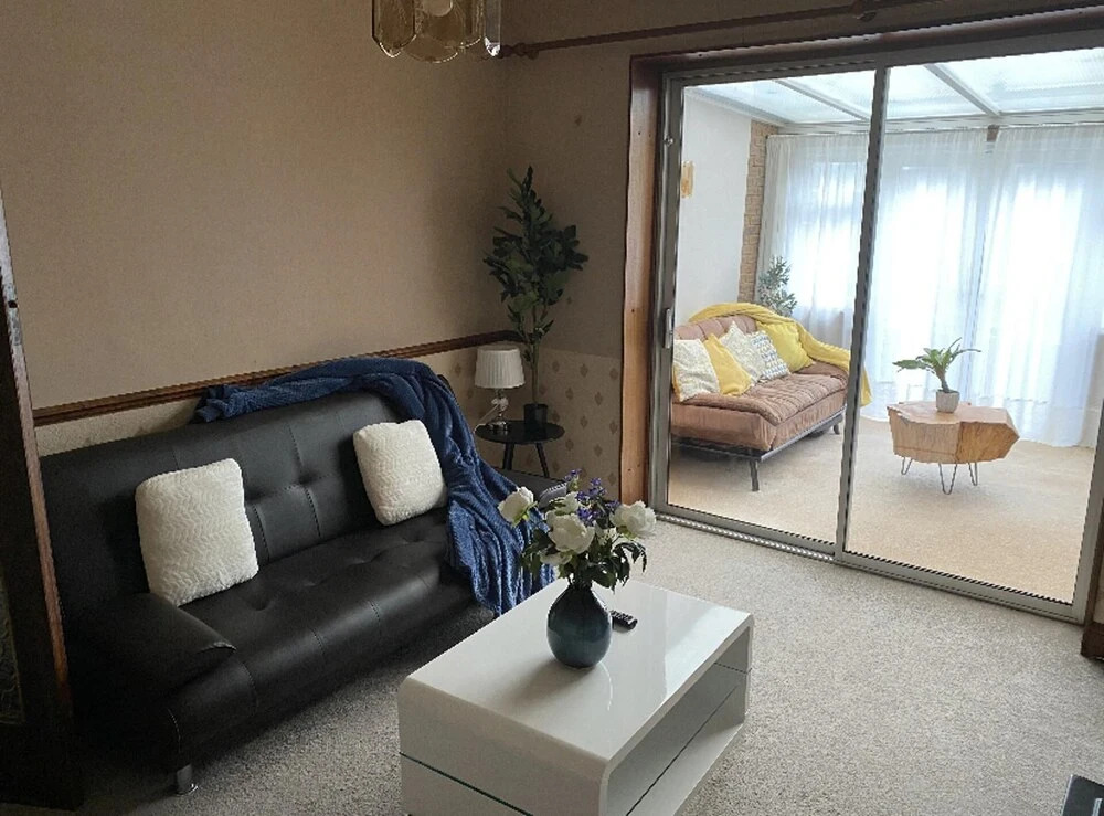 Lovely 5-bed House in Maidstone