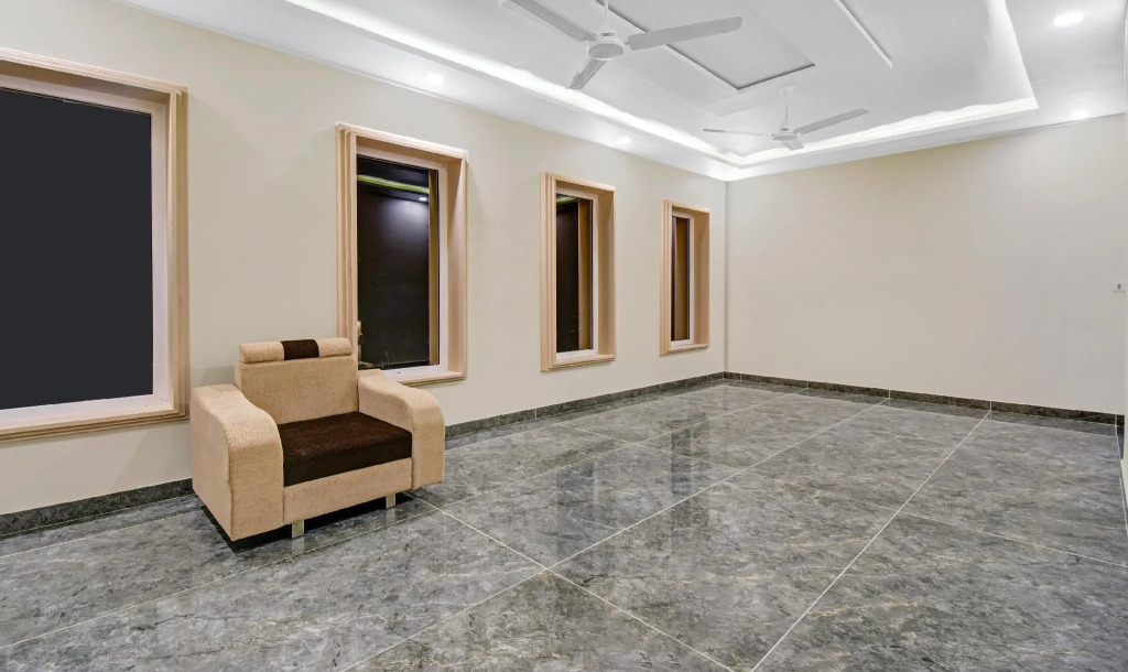 Treebo Premium Royal Amar With Mountain View and Swimming Pool