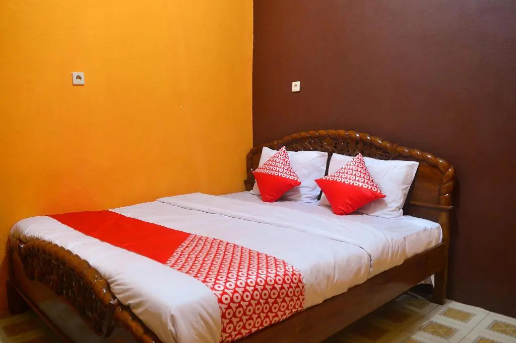 RedDoorz at Rita Guesthouse Pangandaran