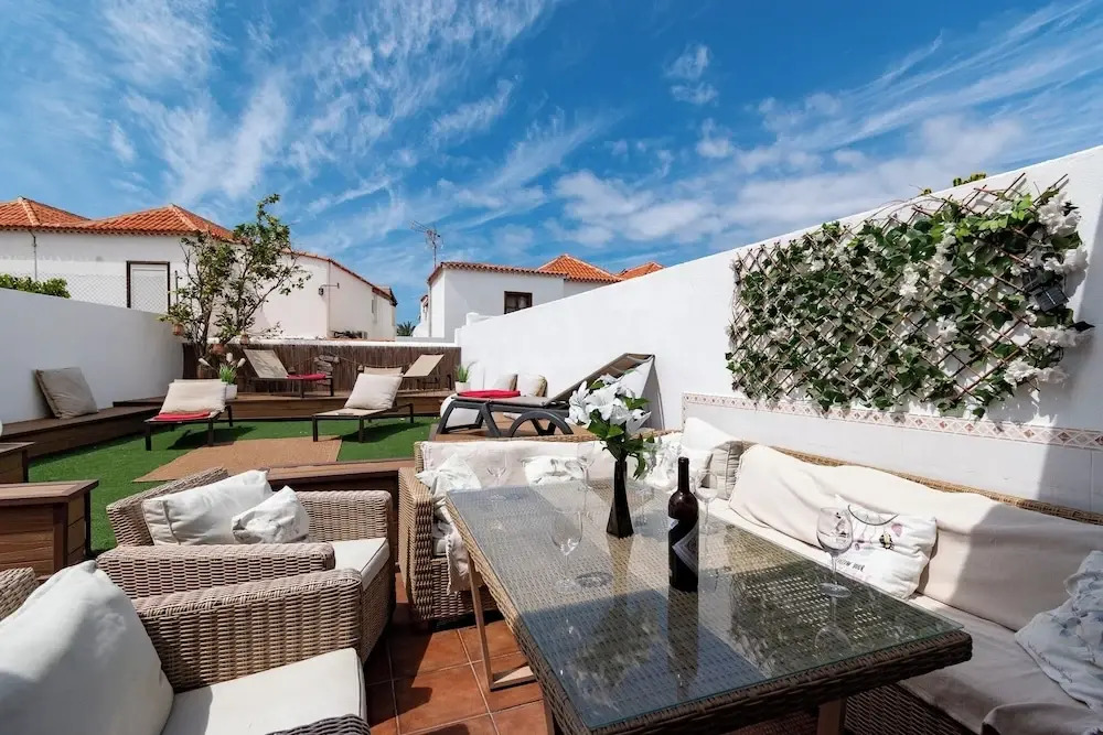 Villa Tricia 6 Bedroom Las Americas