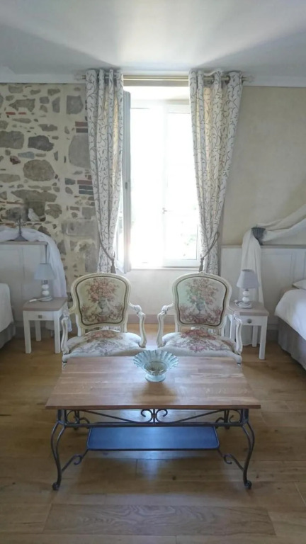 Le Manoir aux Douves