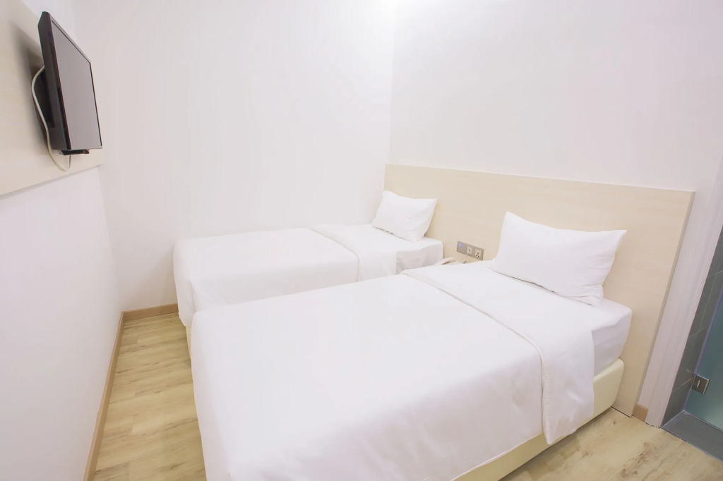 Minimalist Hotel