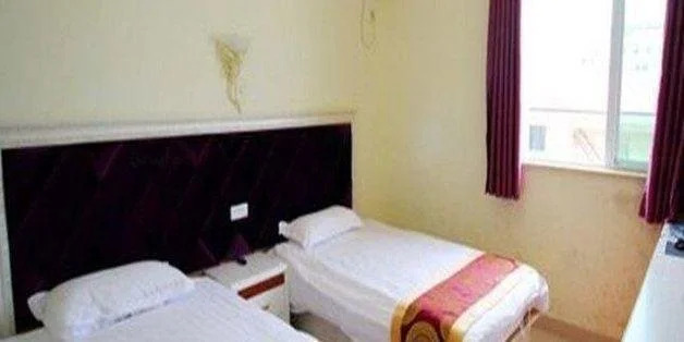 Ruyi Business Inn