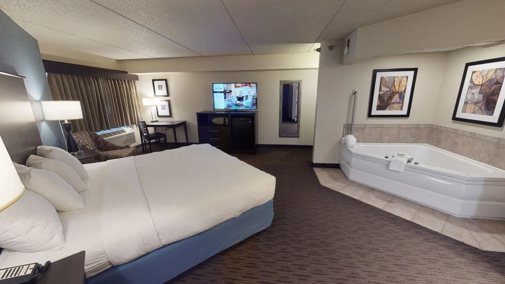 AmericInn by Wyndham Mounds View Minneapolis