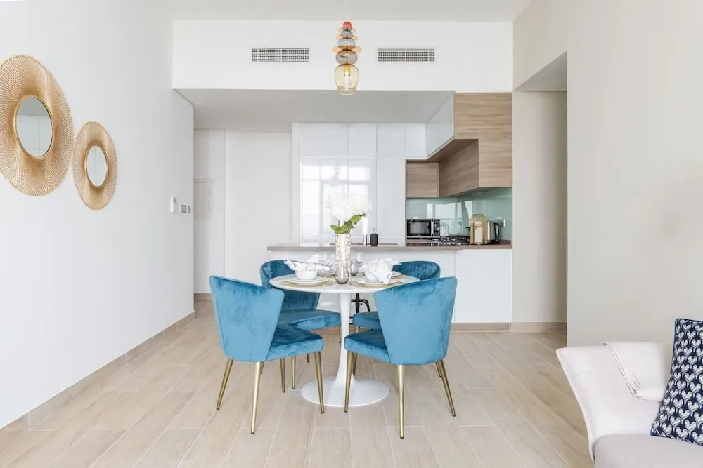 Luxury, Location & Convenience In This 1BR Apt In Dubai Marina