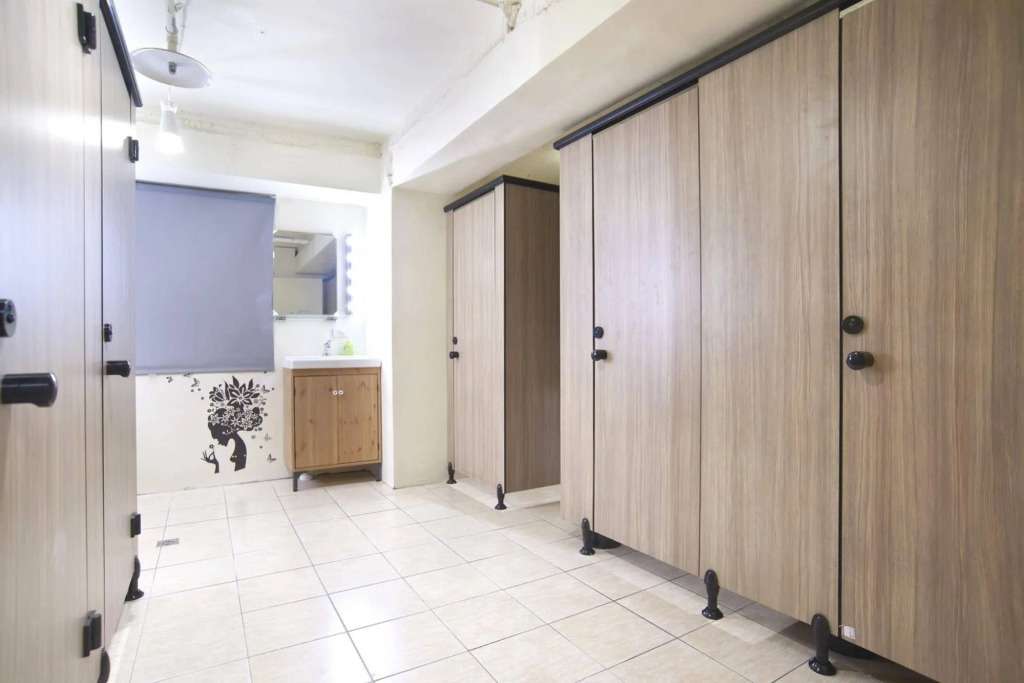 Easthouse Hostel