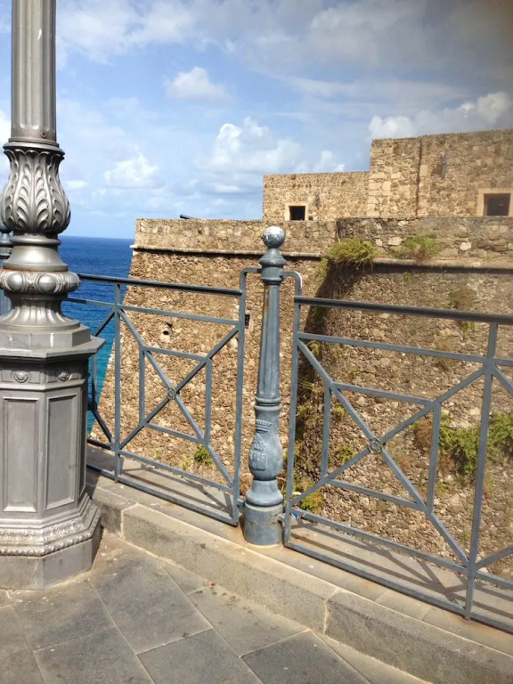 Apartment With one Bedroom in Pizzo - 30 m From the Beach
