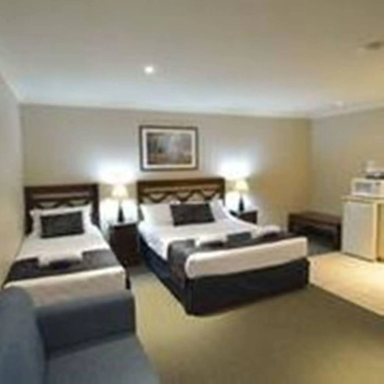 Wattle Grove Motel
