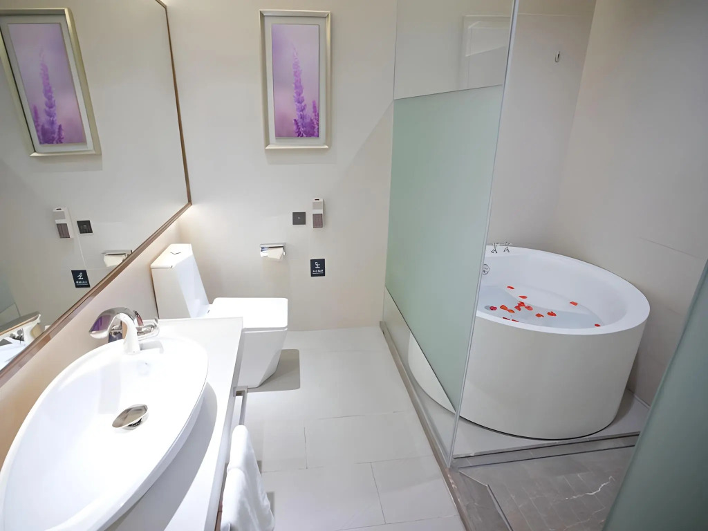 Lavande Hotels·Shenzhen Xili Metro Station
