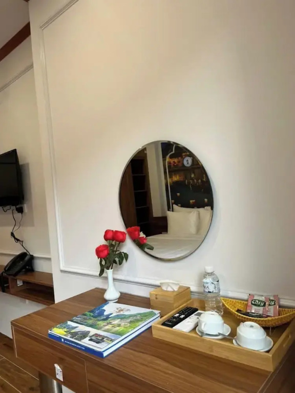 Azen Lakeside Apartment & Hotel