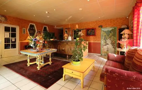 Logis Hôtel Restaurant LAbri