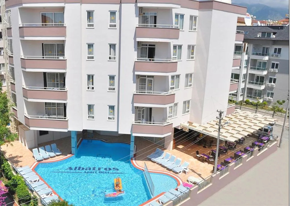 Albatros Apart Hotel
