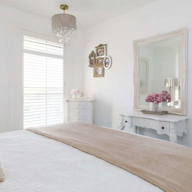 Two Bed Seafront Escape in East Wittering