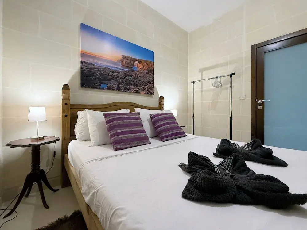Traditional Maltese 3BD Apartment
