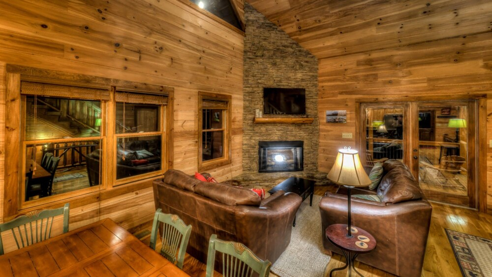 Lazy Dayz Getaway by Escape to Blue Ridge