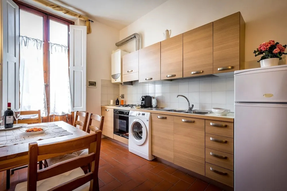 Classic Tuscany Apartments by Mmega