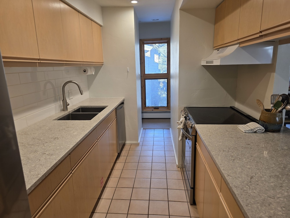 Breakaway West #343 2 Bedroom Condo