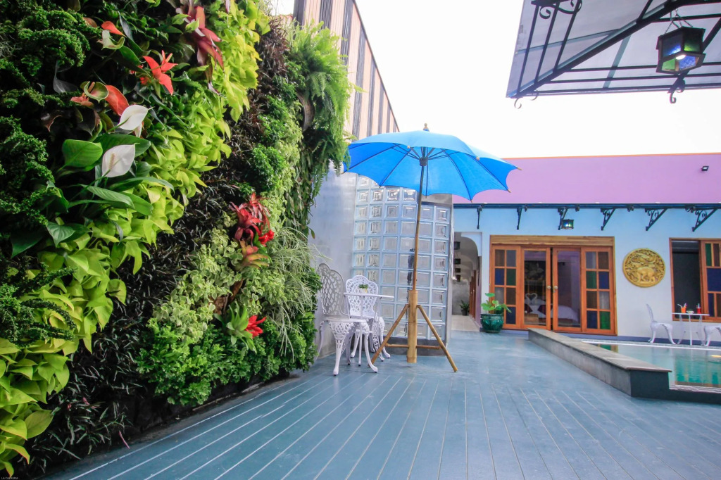 Amethyst Boutique Hotel