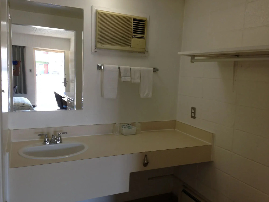 Silver crest lodge