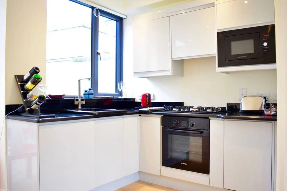 2 Bedroom House Near City Centre
