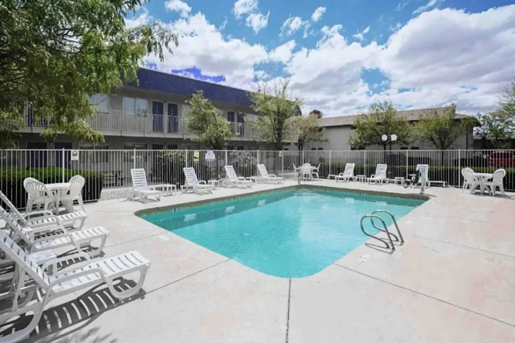 Motel 6-Holbrook, AZ