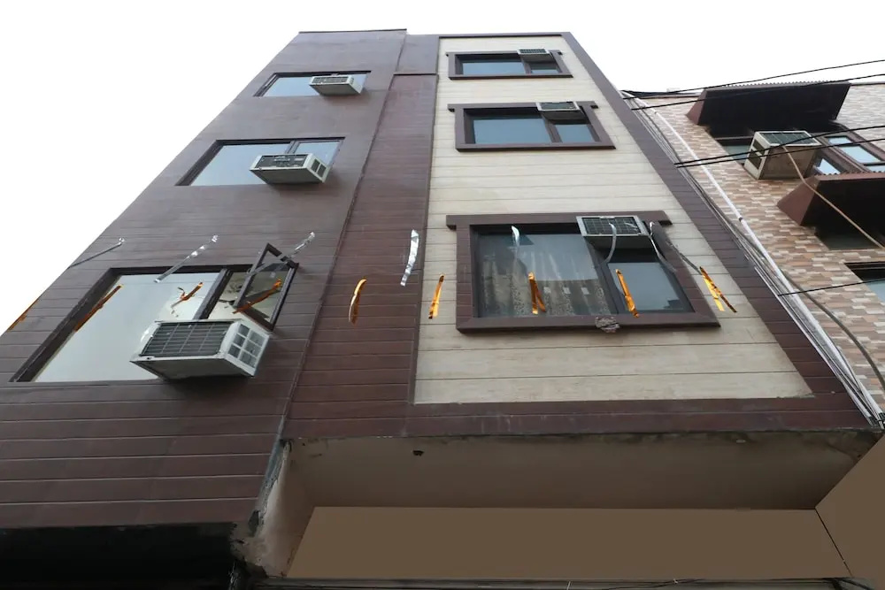 OYO 35497 Hotel Kapoor Residency