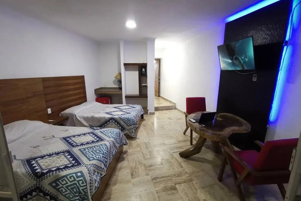 51 Master Room