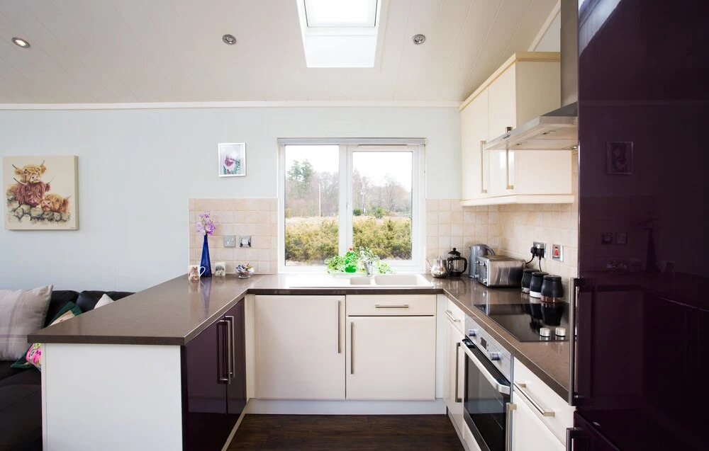 Beautiful 2-bed Chalet + Hot Tub Near Strathpeffer