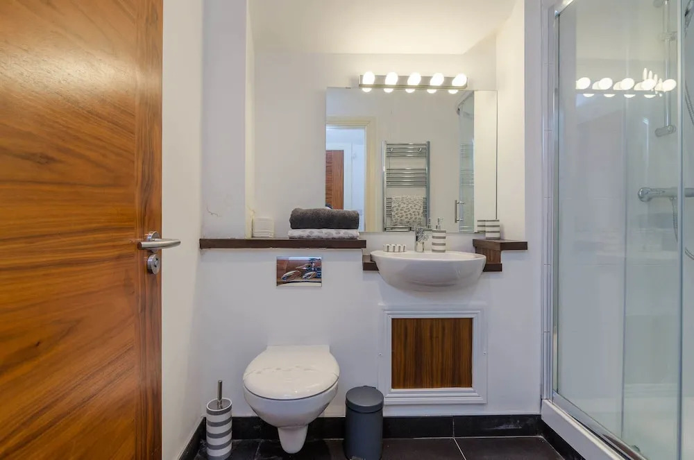 8 Fitzrovia